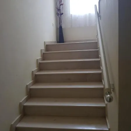 Briz מלון Karnobat